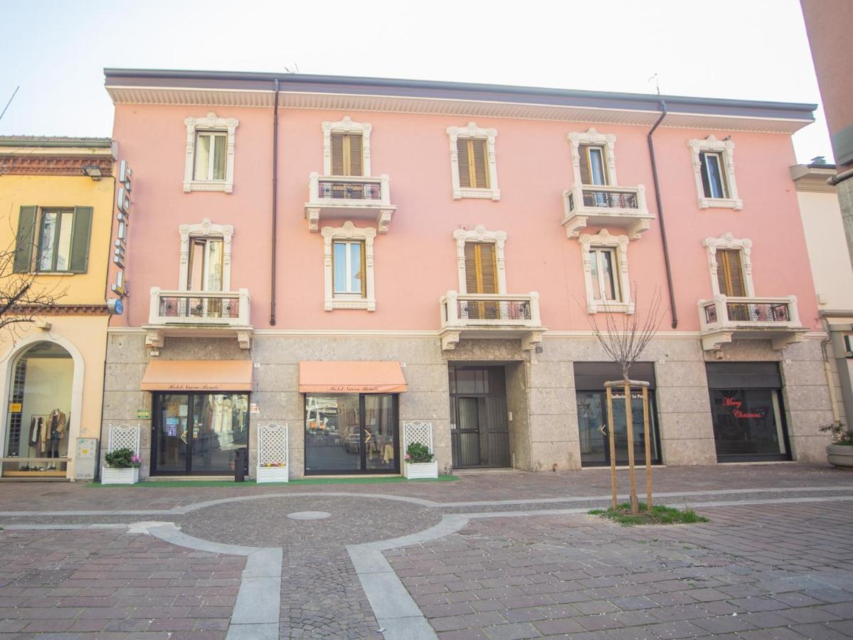 Hotel Nuovo Rondo Сесто Сан Джовани Екстериор снимка
