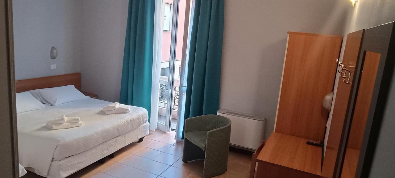 Hotel Nuovo Rondo Сесто Сан Джовани Екстериор снимка