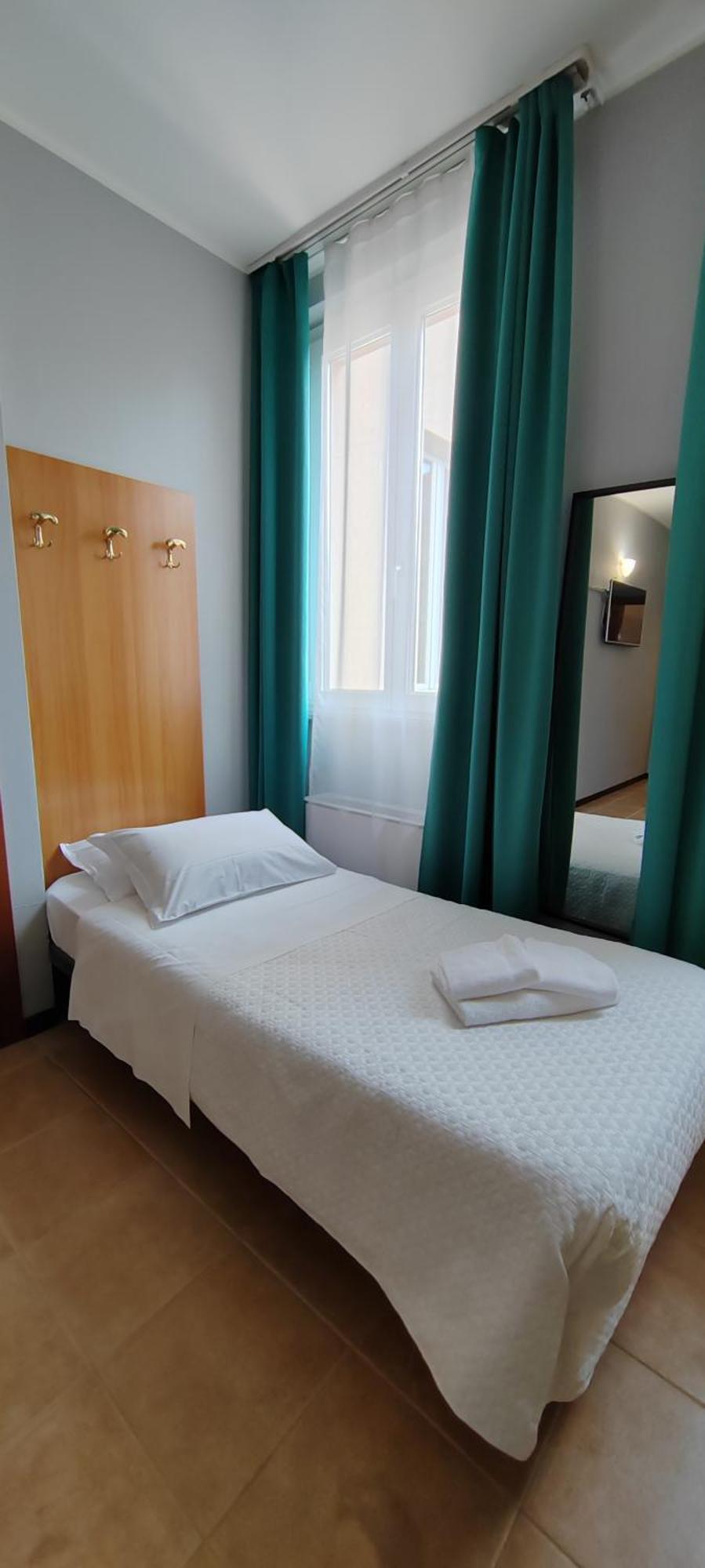 Hotel Nuovo Rondo Сесто Сан Джовани Екстериор снимка