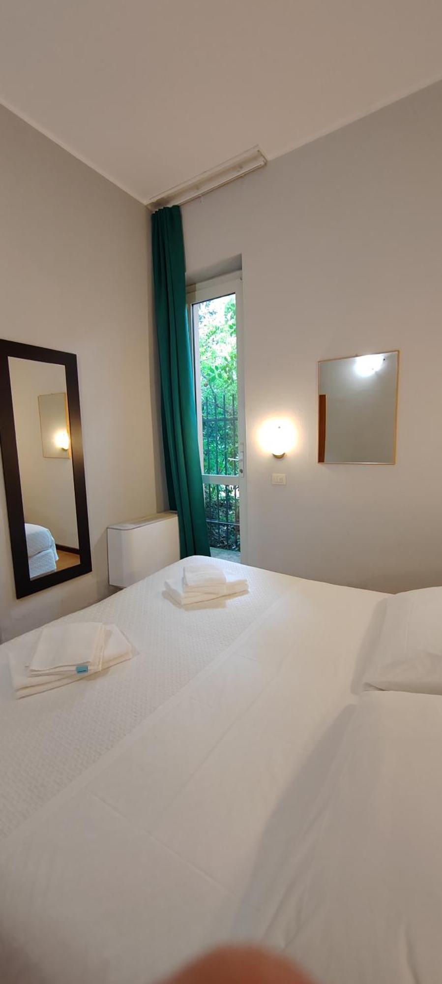 Hotel Nuovo Rondo Сесто Сан Джовани Екстериор снимка