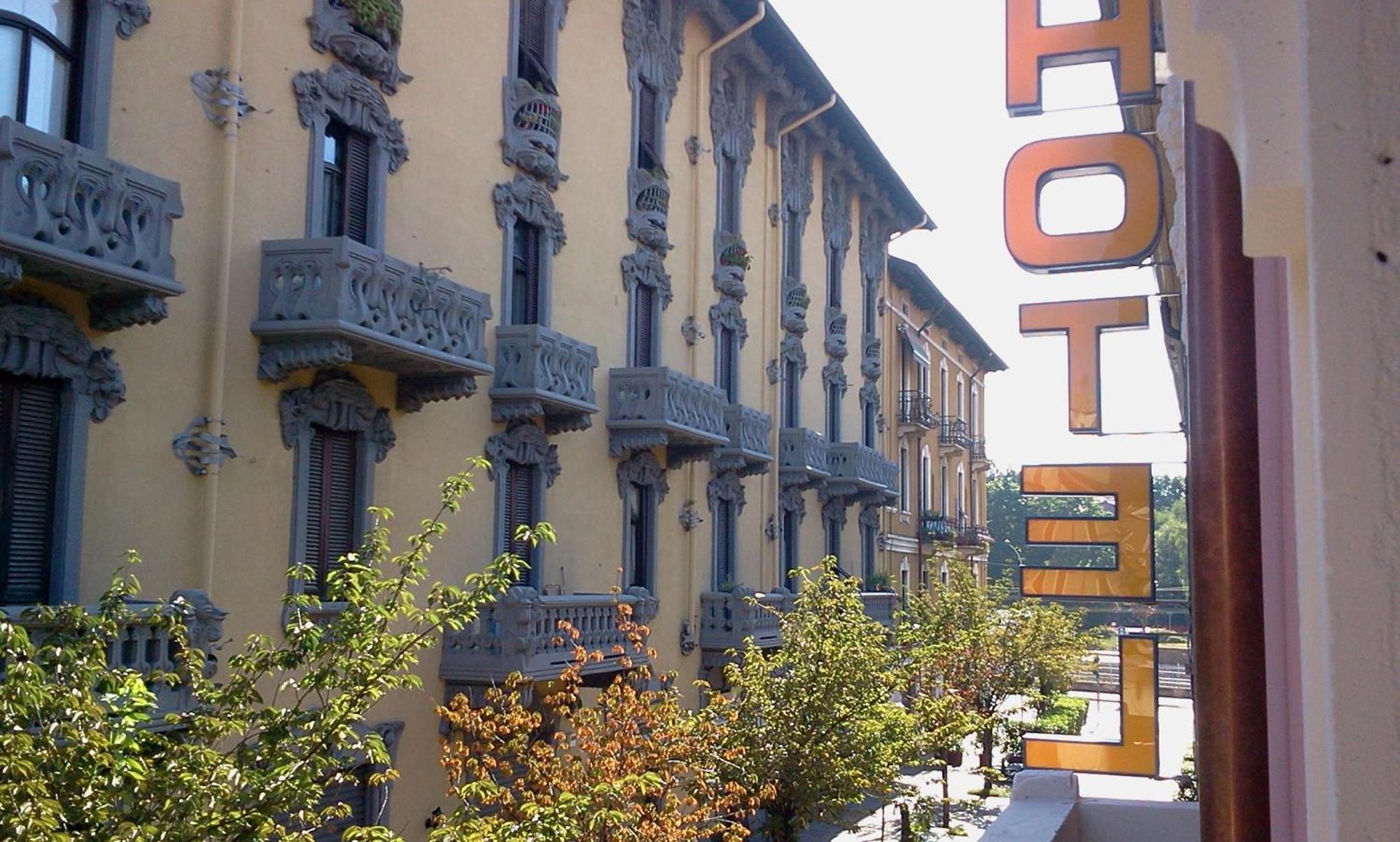 Hotel Nuovo Rondo Сесто Сан Джовани Екстериор снимка